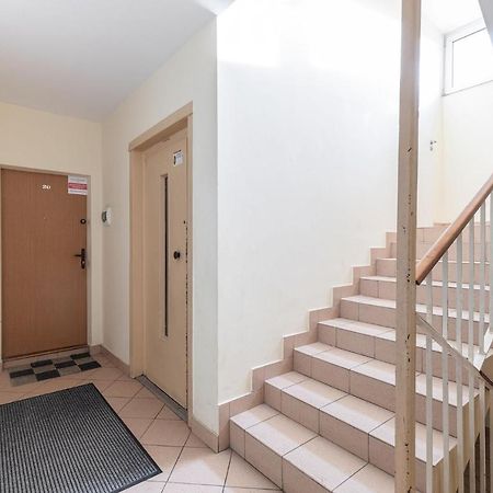 Room, Pirenejska 20 Cozy Rooms Warsaw Ngoại thất bức ảnh