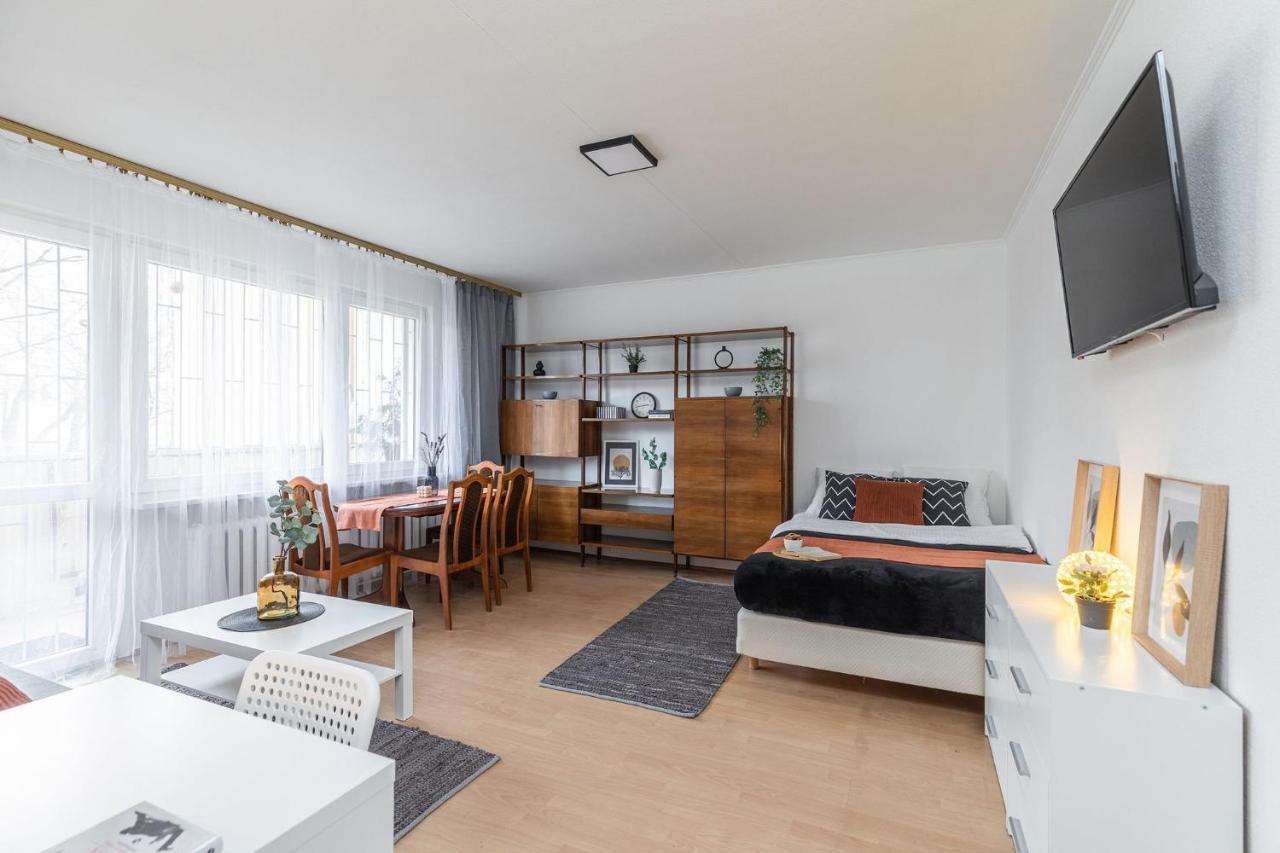 Room, Pirenejska 20 Cozy Rooms Warsaw Ngoại thất bức ảnh