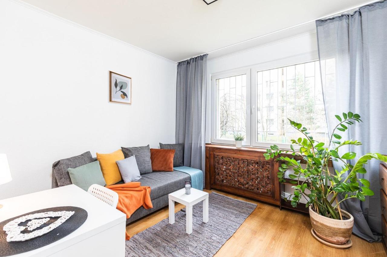 Room, Pirenejska 20 Cozy Rooms Warsaw Ngoại thất bức ảnh