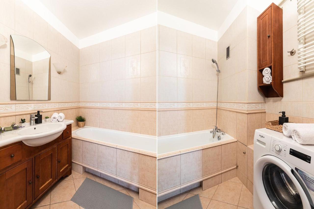 Room, Pirenejska 20 Cozy Rooms Warsaw Ngoại thất bức ảnh