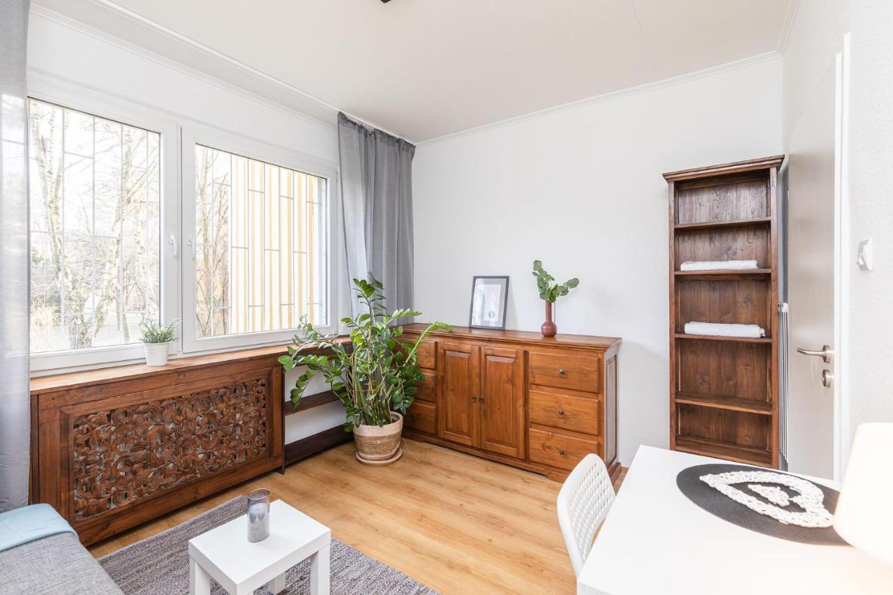 Room, Pirenejska 20 Cozy Rooms Warsaw Ngoại thất bức ảnh